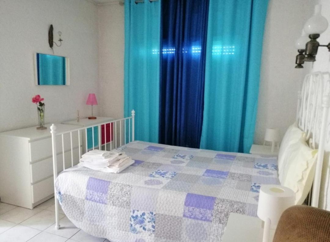 Quarteira Home Beach Ferias Tranquilas A 1Km Da Praia Totalmente Renovado Dış mekan fotoğraf